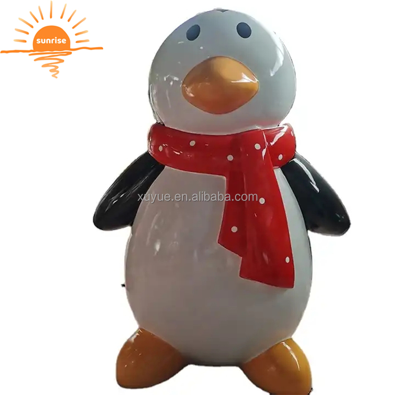 Large Christmas Decoration Fiberglass Penguin Christmas Decorations for Shopping Mall Eye-Catching Holiday Display