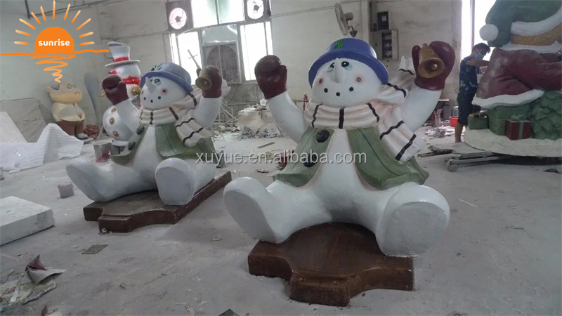 Hot Sale Christmas Decoration Fiberglass Statue Life Size Outdoor Santa Claus