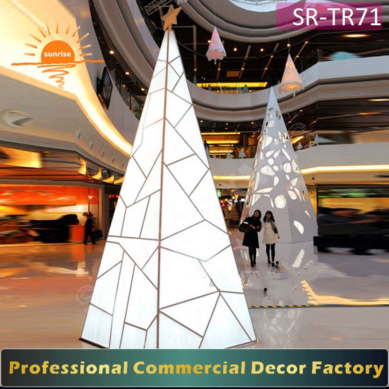 Customized Outdoor waterproof LED Christmas artificial trees Decoration large high-quality for mall park decoration props