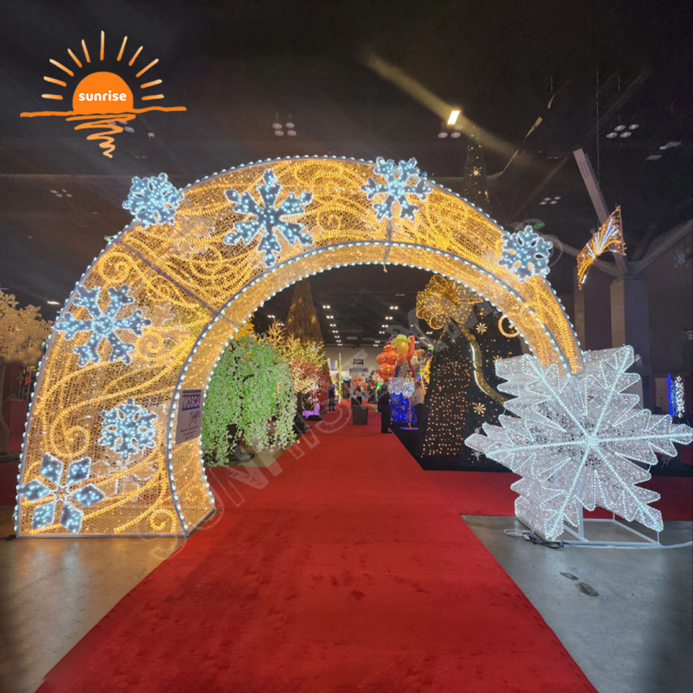 Outdoor Waterproof Custom Color Change LED Snowflake Lighting Tunnel Arch Reindeer Lighting Christmas Decoration Light Show