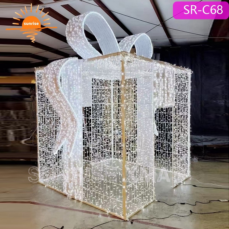 Outdoor Christmas Large Decorative  Walk Through White LED  Lighted Gift Box Decoration for Shopping Mall