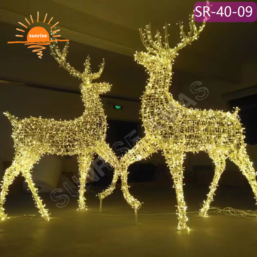 Waterproof LED reindeer motif light show Best LED Christmas lights for outdoor Large light-up reindeer for holiday decoration