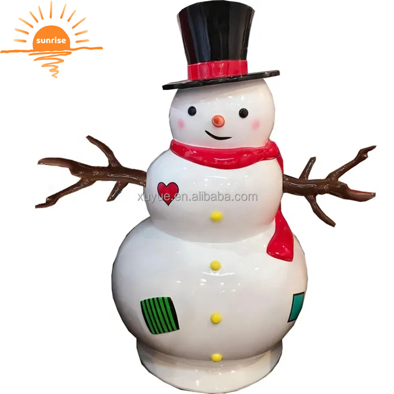 Large Christmas Decoration Fiberglass Penguin Christmas Decorations for Shopping Mall Eye-Catching Holiday Display