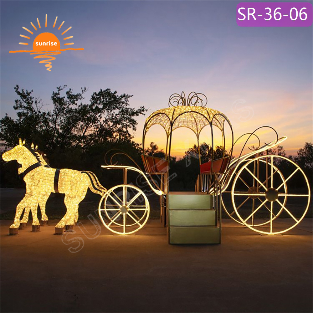Design High-quality 3D Large Christmas Vehicle Holiday Giant LED Carriage Pattern Decorative theme motif Lights show for Mall