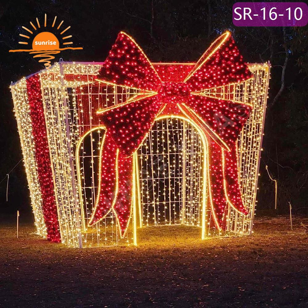 OEM Christmas Gift box Decoration Cross Street Motif Light Outdoor Led walk through Light for Festive Displays