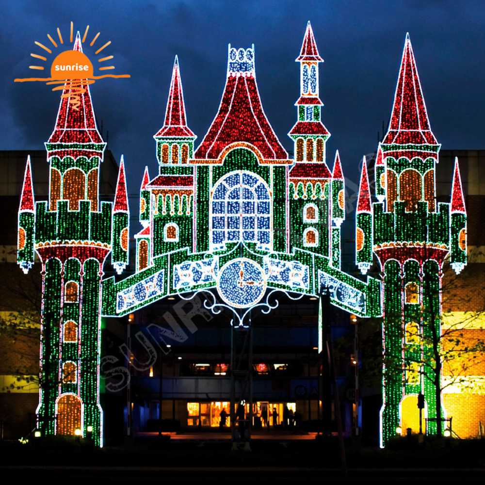 Large Giant 3D Labyrinth Motif Light Shopping Mall Display Customized Outdoor Christmas Castle Decoration Illuminated