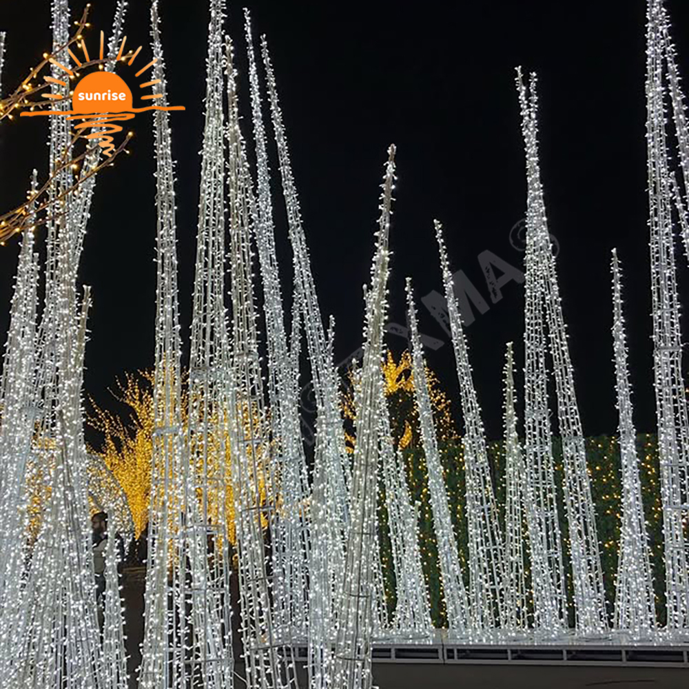 Large RGB LED Ice Spikes Winter Light New Design 20ft Outdoor Commercial Christmas 3d Giant Lighted Smart Rgb Motif Pine Trees