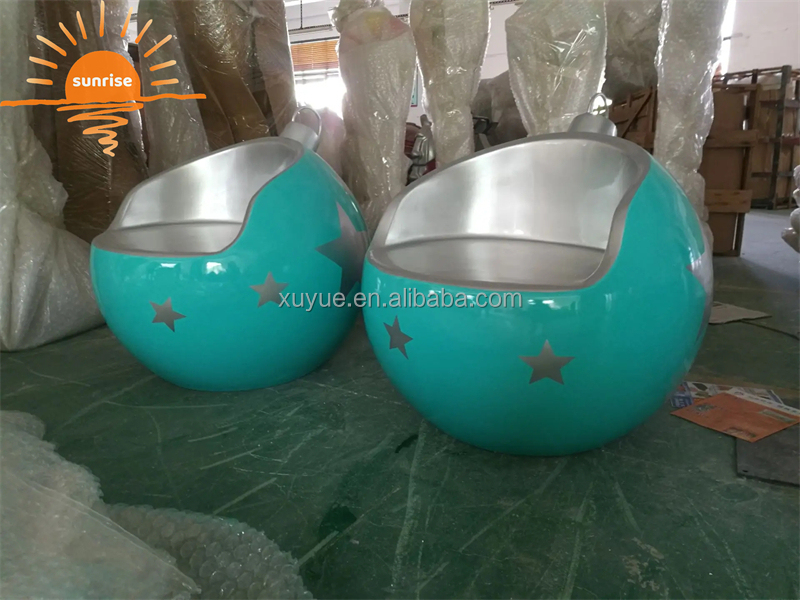 Commercial Christmas Decorations Diameter 80cm Fiberglass Ball Chair Christmas Decoration
