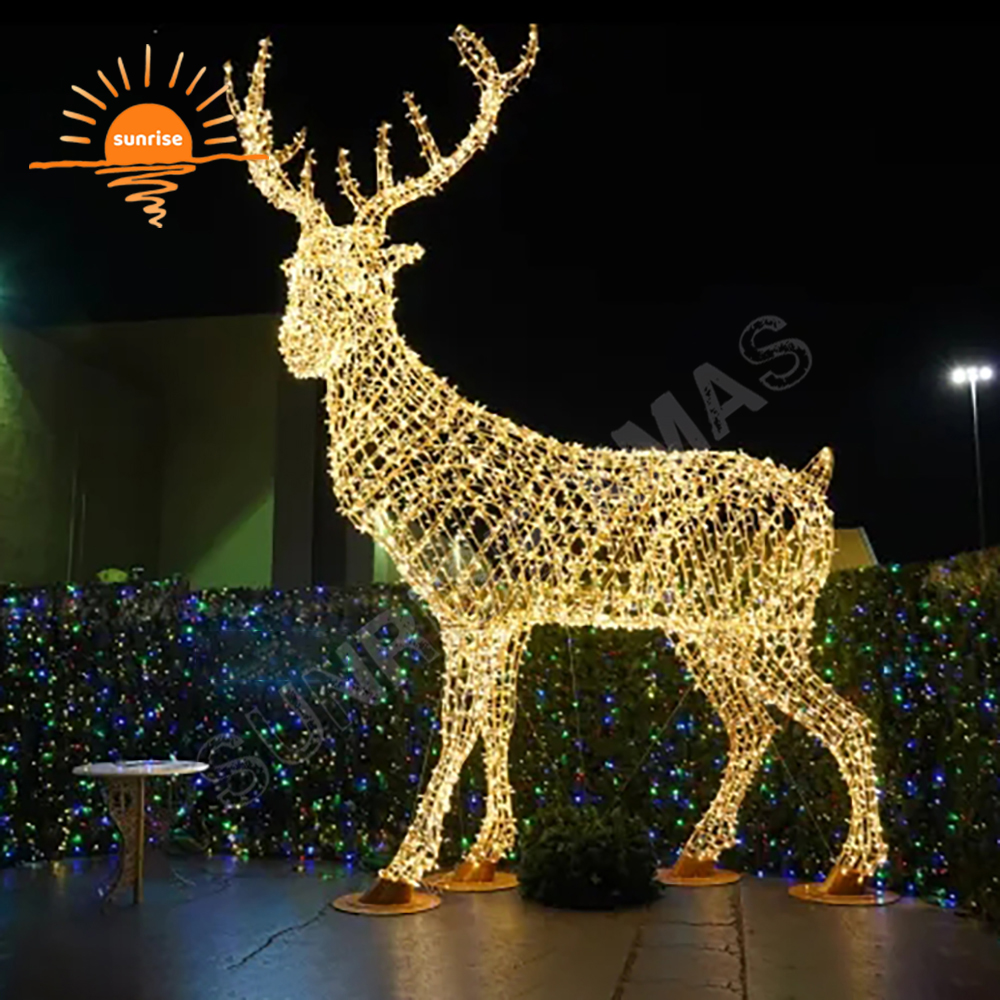 Custom Christmas Ornament Outdoor Waterproof LED Large Deer Motif Lighted Christmas Reindeer Decorations for Festive Displays
