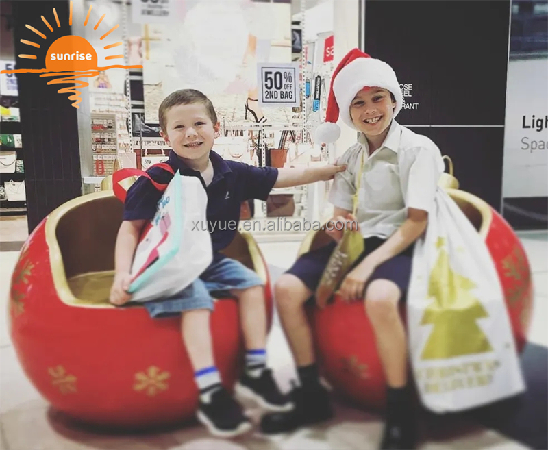 Commercial Christmas Decorations Diameter 80cm Fiberglass Ball Chair Christmas Decoration