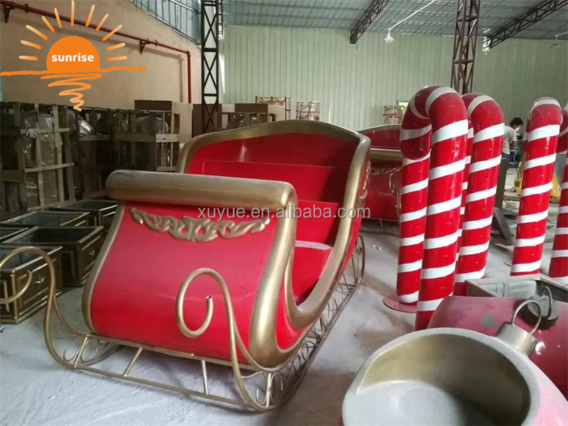Lifesize Painted Fiberglass Santa Sleigh for Commercial Outdoor Christmas Decoration