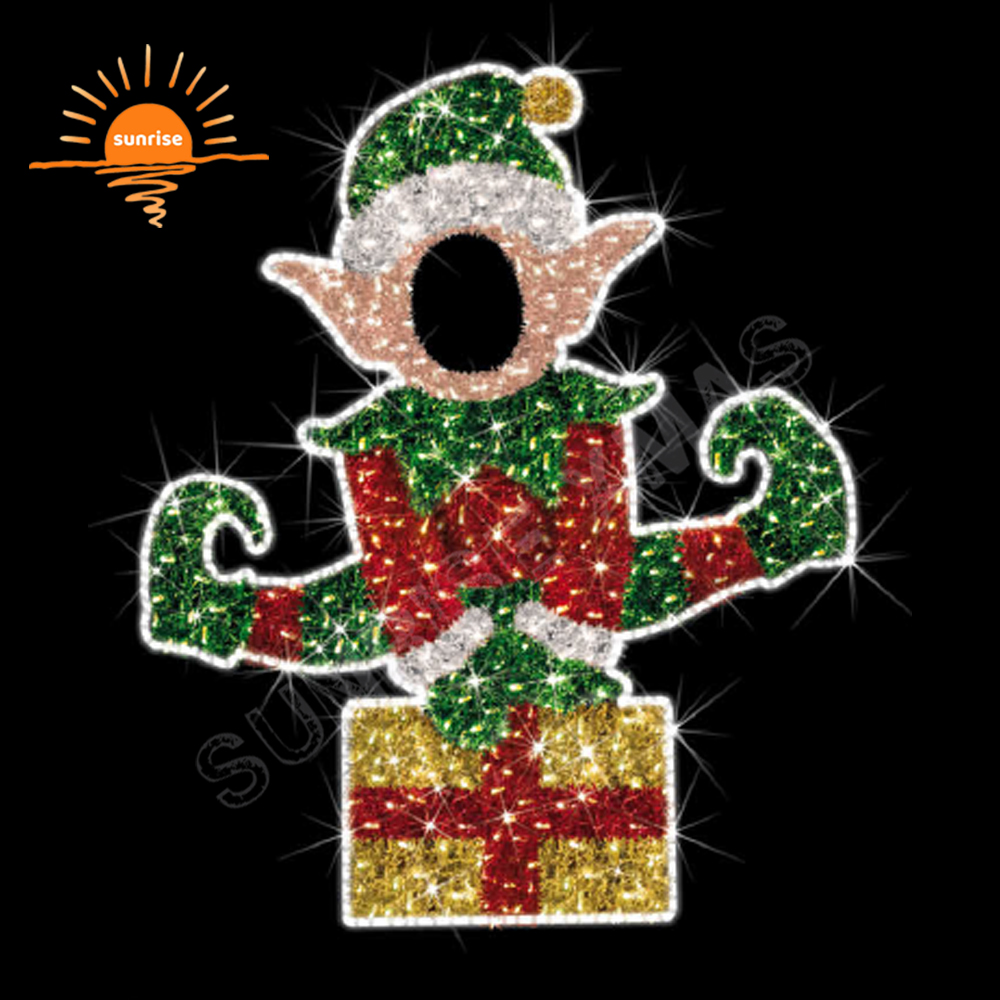 Christmas Bear Decor Shopping Mall Ornament Snowmen with Tree Photo Frame for Photo Op Selfie Elf Motif Decoration