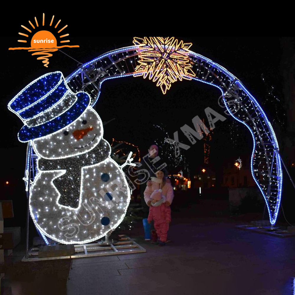 Outdoor snowflakes decorative motif arch Christmas snowman pattern light show LED waterproof walk through tunnel in stock