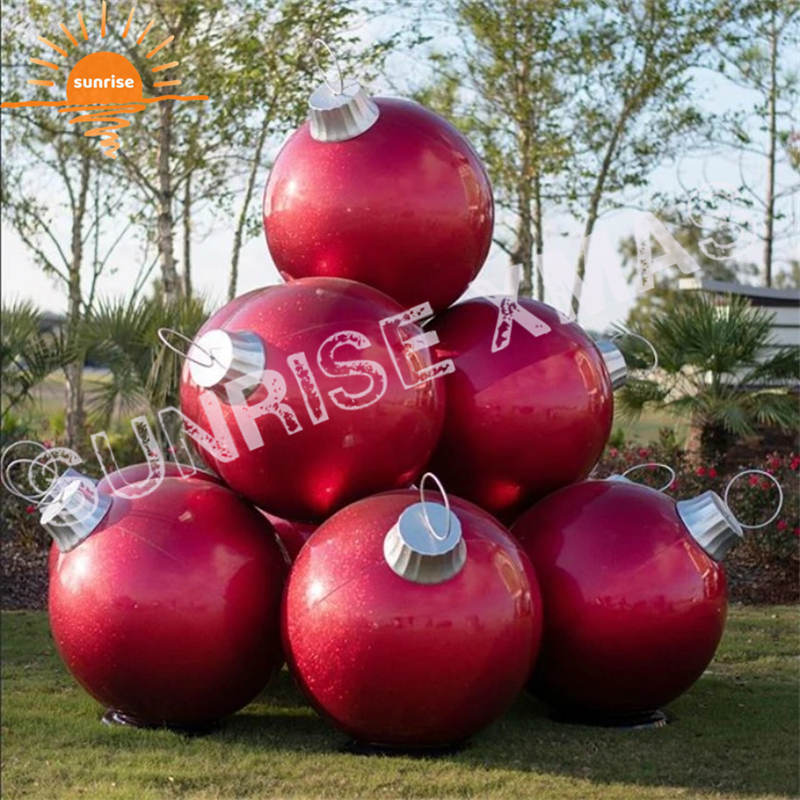 Customize Outdoor Fiberglass Christmas Decoration Large Ornament Ball Stack for Christmas Outdoor Indoor Holiday Display
