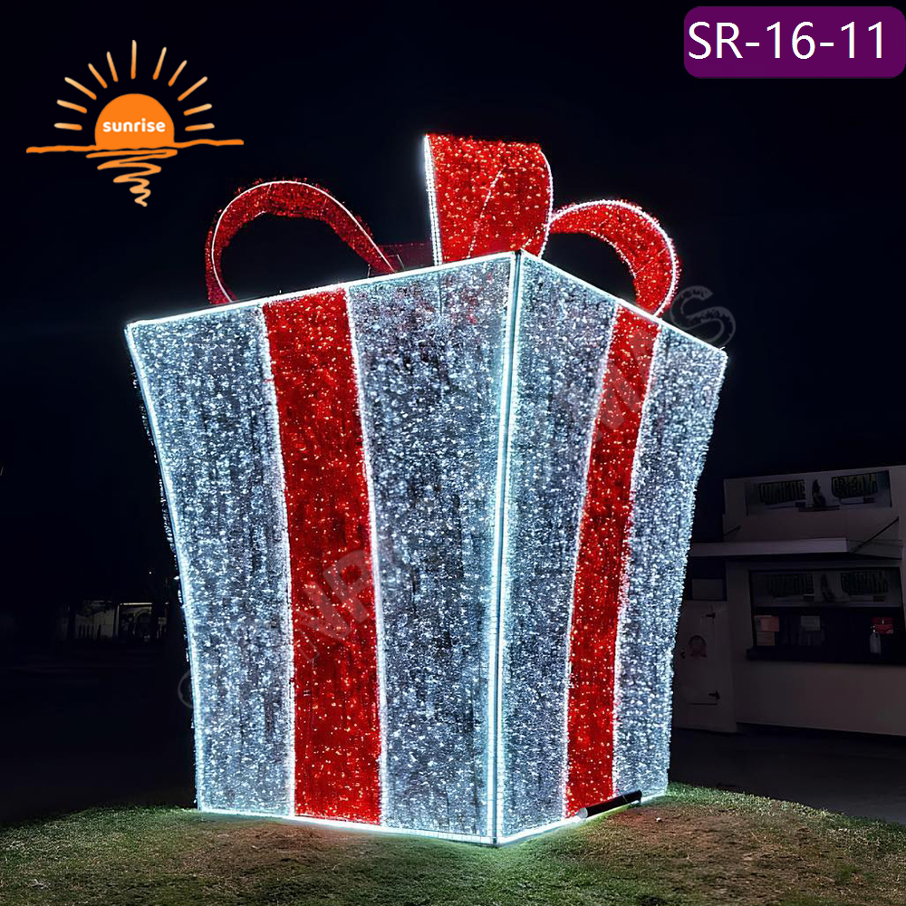 OEM Christmas Gift box Decoration Cross Street Motif Light Outdoor Led walk through Light for Festive Displays