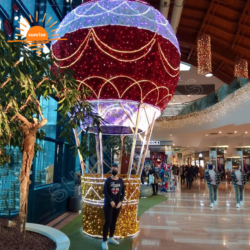 Support Customized Life Size/large Hot air Balloon Christmas Decorations Commercial Xmas Lights for Festive Displays in Stock
