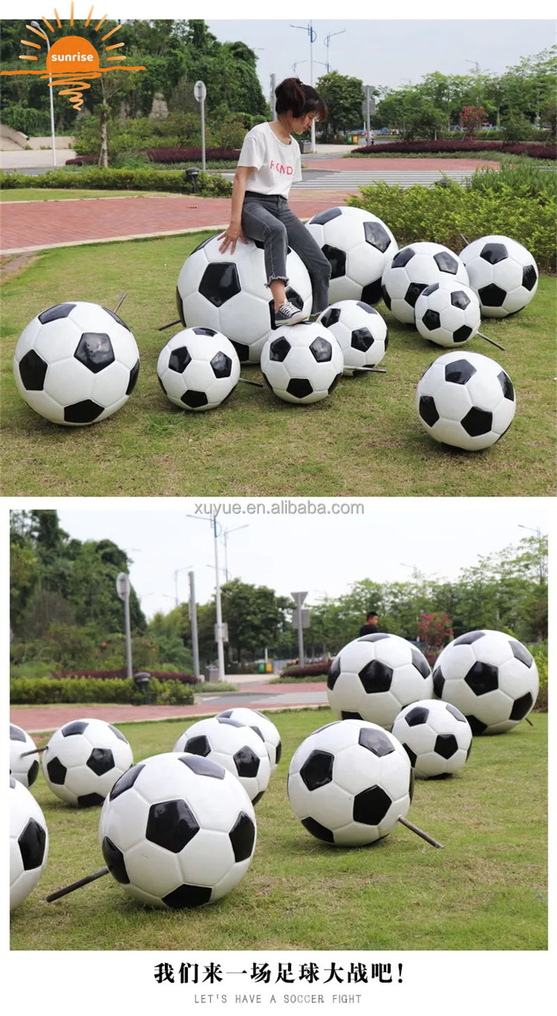 2022 New Fiberglass Resin Life Size Football Sculpture Garden Ornaments Outdoor Mall Fiberglass Decoration