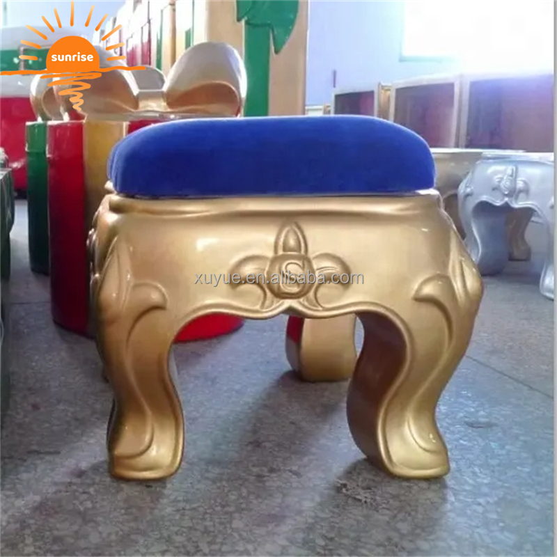 45cm Height Red and Gold Fiberglass Christmas Santa Stool