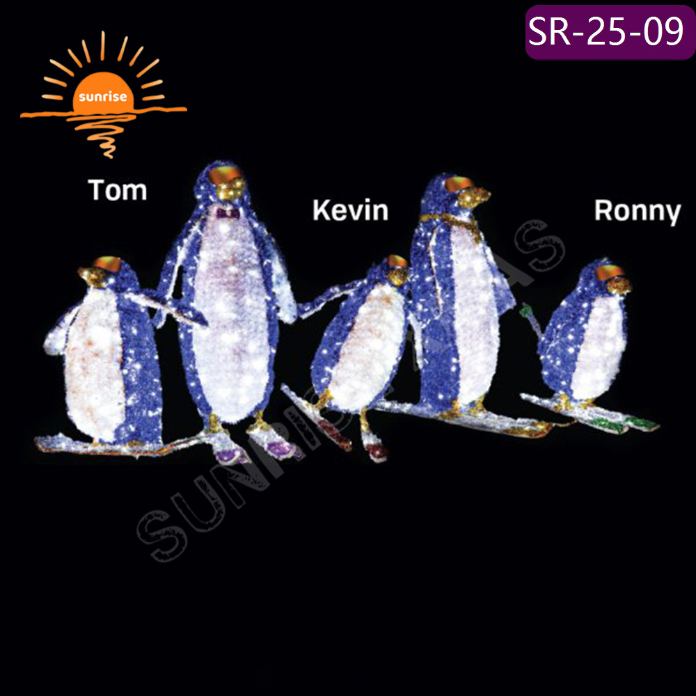 Christmas The Penguin Family LED Holiday Decorations Outdoor Commercial Street Penguin Cross Street Motif Light in stock